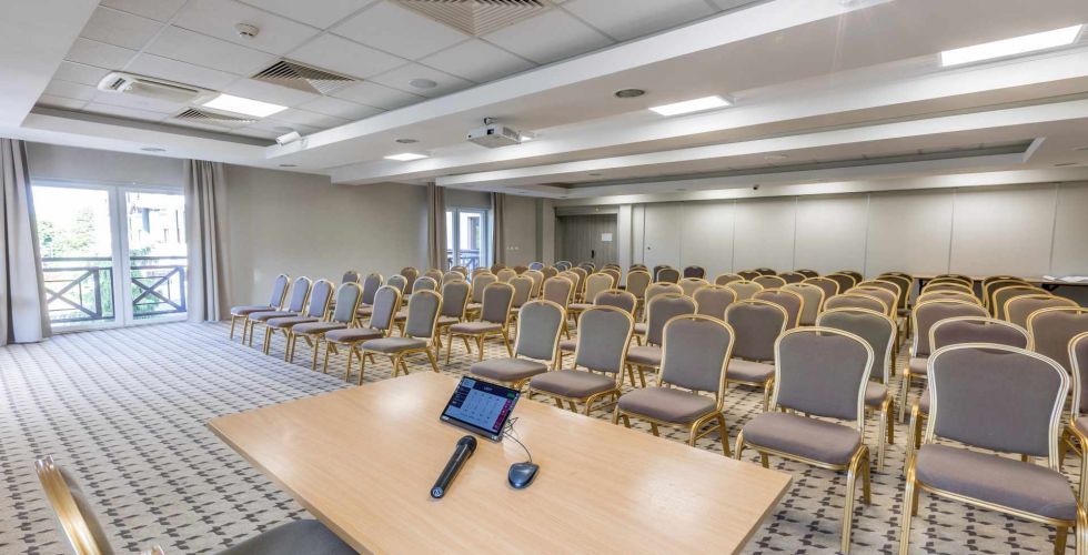 Gdzie zorganizować konferencję na 100 osób na Dolnym Śląsku?